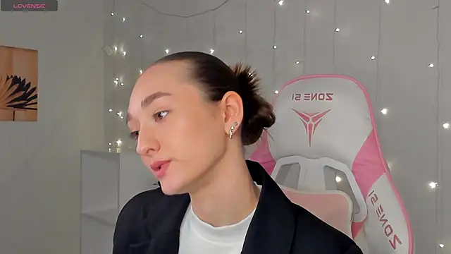 Snapshot of Kelly_Powell chatting on 16, 2, 2026 Kelly Powell online show from 16, 2, 2026
