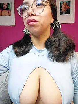 Snapshot of valentina_swallow chatting on 16, 7, 2026 valentina swallow online show from 16, 7, 2026