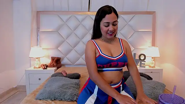 Snapshot of brittany069 chatting on 12, 11, 2025 brittany069 online show from 12, 11, 2025