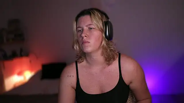 moonamii online show from 18, 3, 2025