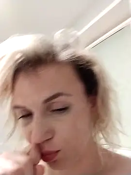 Snapshot of Linda_Gregory chatting on 29, 9, 2025 Linda Gregory online show from 29, 9, 2025