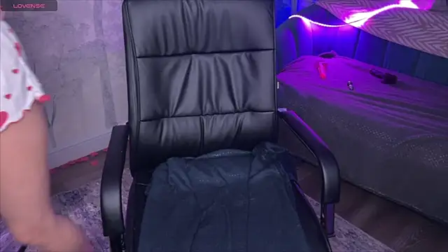 amanda strong online show from 22, 4, 2026