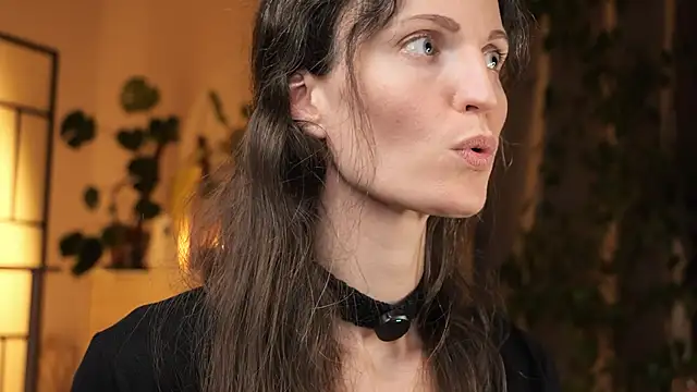 yulladao online show from 14, 11, 2025