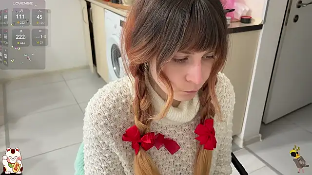 Snapshot of ShiroiFubuki chatting on 15, 12, 2025 ShiroiFubuki online show from 15, 12, 2025