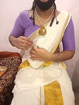 Snapshot of Mallu-Gayathri_Arun chatting on 13, 10, 2025 Mallu-Gayathri Arun online show from 13, 10, 2025