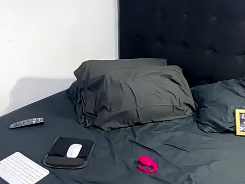 sebastiangrey06 online show from 5, 12, 2025