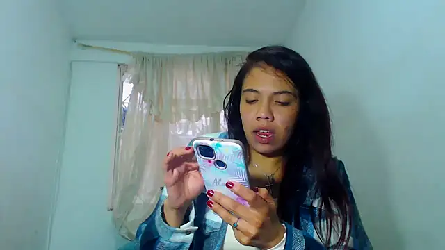 AmaraRoberts420 online show from 6, 1, 2025