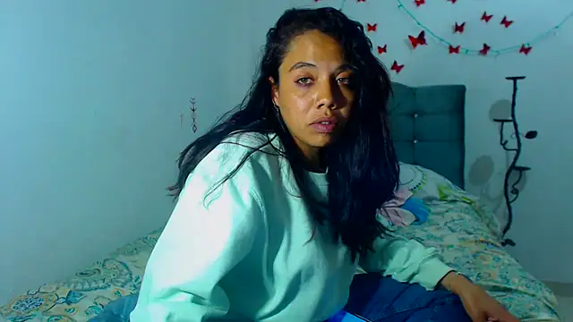 AmaraRoberts420 online show from 18, 2, 2025