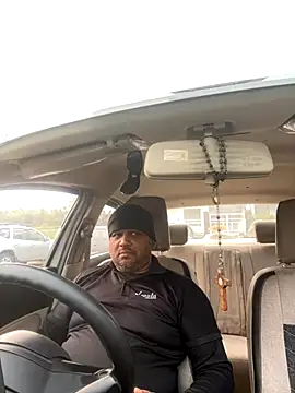 Dick 6inches online show from 31, 10, 2025