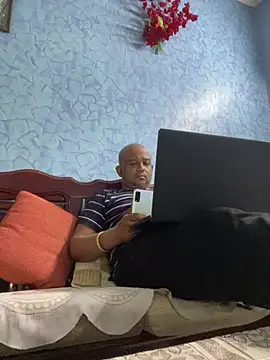 Dick 6inches online show from 20, 2, 2026