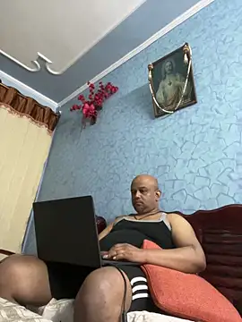 Dick 6inches online show from 8, 4, 2026