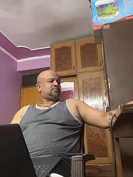 Dick 6inches online show from 16, 4, 2026