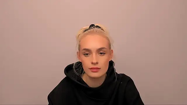 OliviaKisss online show from 12, 2, 2026