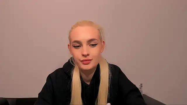 OliviaKisss online show from 25, 3, 2026