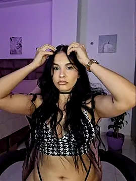 Snapshot of heyshaa chatting on 12, 10, 2025 heyshaa online show from 12, 10, 2025