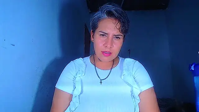 Yessi rousse online show from 15, 7, 2026