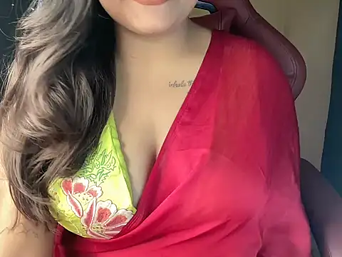 Snapshot of shanayaaa_1 chatting on 12, 1, 2025 shanayaaa 1 online show from 12, 1, 2025