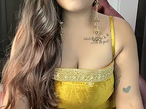 Snapshot of shanayaaa_1 chatting on 15, 7, 2026 shanayaaa 1 online show from 15, 7, 2026