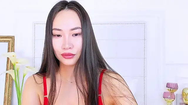 Snapshot of NaomiYuu chatting on 23, 2, 2025 NaomiYuu online show from 23, 2, 2025