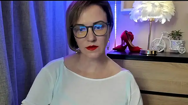 feliziaDesire online show from 6, 10, 2025