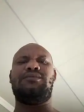 Snapshot of TheTwist chatting on 21, 2, 2025 TheTwist online show from 21, 2, 2025