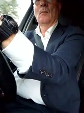 stiffandlubedxh online show from 9, 3, 2026