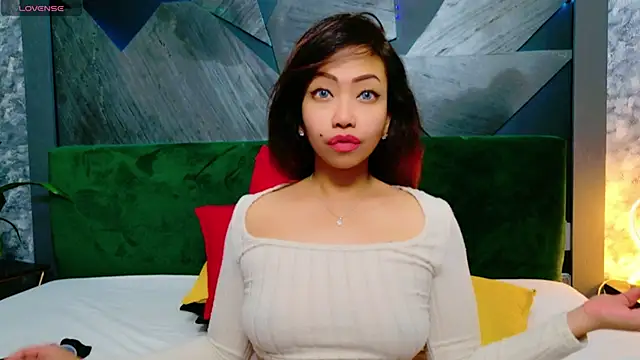 ElyaQuinn online show from 14, 1, 2025