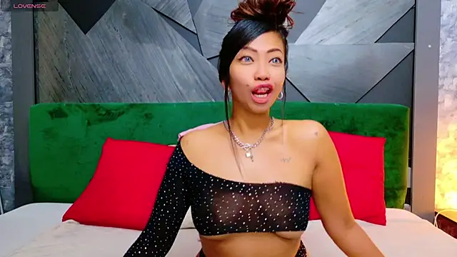 ElyaQuinn online show from 25, 9, 2025