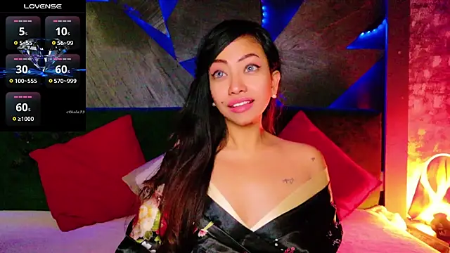 ElyaQuinn online show from 4, 12, 2025