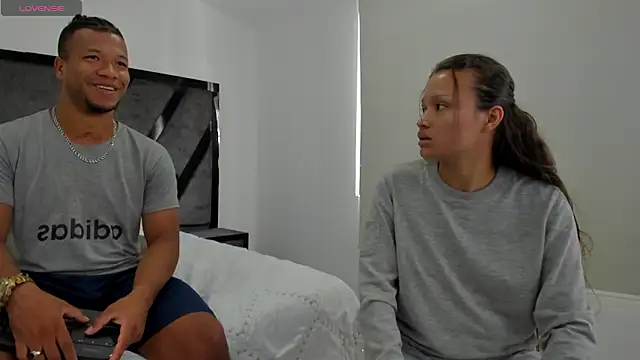 AnnieAndStefan online show from 3, 12, 2024