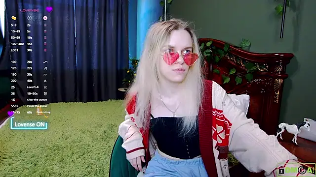 lady bellaa online show from 18, 10, 2025