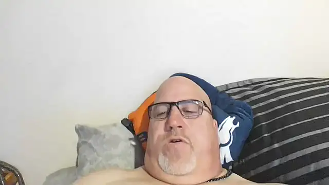 Bigbear0563 online show from 11, 3, 2025