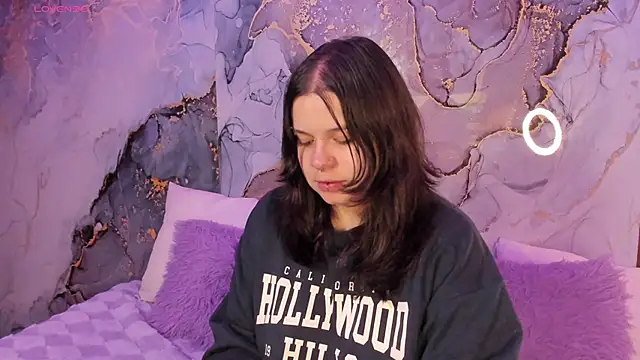 Snapshot of Mey_moon chatting on 6, 2, 2026 Mey moon online show from 6, 2, 2026