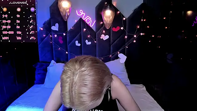 StephanieSweety online show from 13, 2, 2025