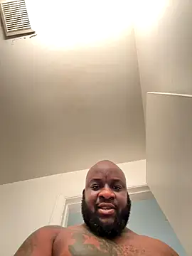 Snapshot of africandickxxl chatting on 4, 10, 2025 africandickxxl online show from 4, 10, 2025