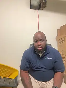 Snapshot of africandickxxl chatting on 11, 10, 2025 africandickxxl online show from 11, 10, 2025