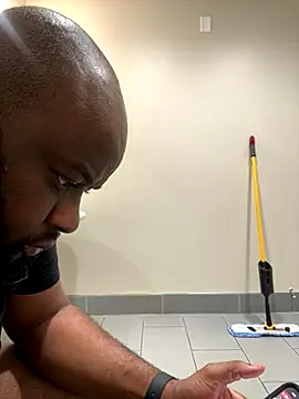 Snapshot of africandickxxl chatting on 25, 10, 2025 africandickxxl online show from 25, 10, 2025