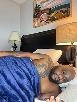 Snapshot of africandickxxl chatting on 12, 11, 2025 africandickxxl online show from 12, 11, 2025