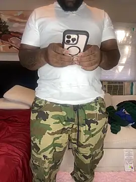 Snapshot of africandickxxl chatting on 27, 11, 2025 africandickxxl online show from 27, 11, 2025