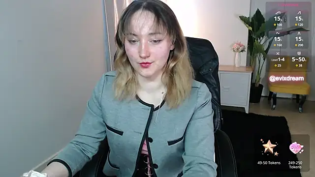 Snapshot of Crystal-dreamt chatting on 2, 5, 2026 Crystal-dreamt online show from 2, 5, 2026
