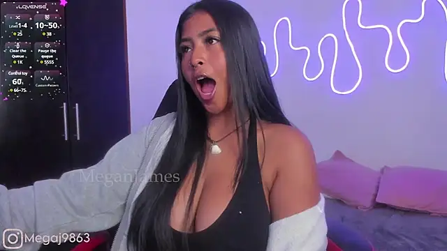 meganjames1 online show from 24, 1, 2025