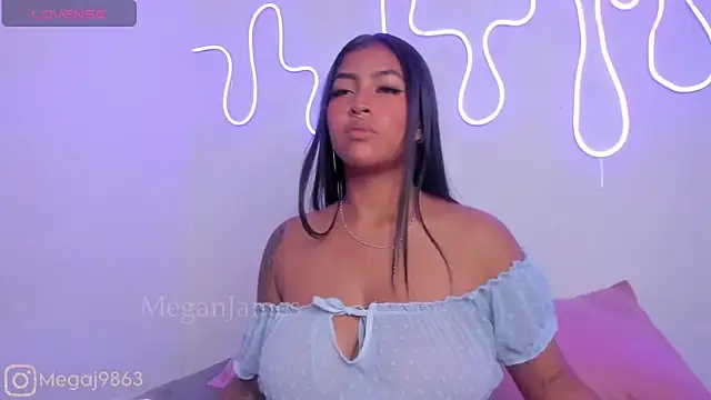 meganjames1 online show from 20, 2, 2025