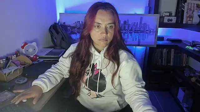 Snapshot of Redwidow__ chatting on 6, 5, 2026 Redwidow online show from 6, 5, 2026