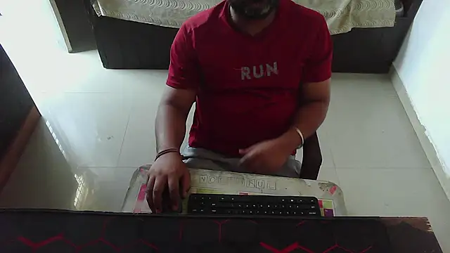Snapshot of rentarob chatting on 22, 4, 2026 rentarob online show from 22, 4, 2026