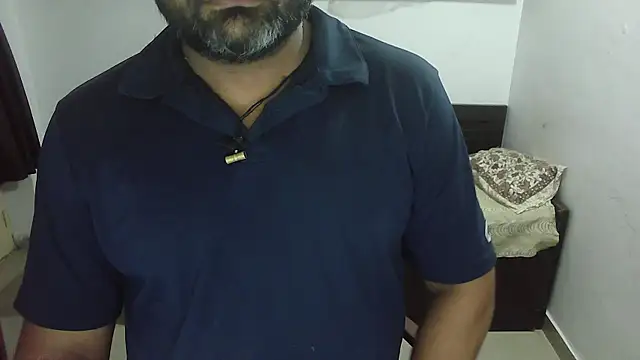 Snapshot of rentarob chatting on 10, 5, 2026 rentarob online show from 10, 5, 2026