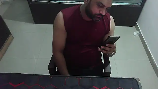 Snapshot of rentarob chatting on 12, 5, 2026 rentarob online show from 12, 5, 2026