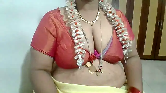 Snapshot of archanatelugu9 chatting on 20, 7, 2026 archanatelugu9 online show from 20, 7, 2026