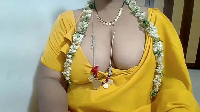 Snapshot of archanatelugu9 chatting on 22, 7, 2026 archanatelugu9 online show from 22, 7, 2026
