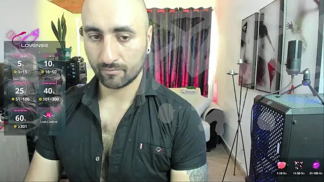 Snapshot of Leon_1234 chatting on 27, 12, 2024 Leon 1234 online show from 27, 12, 2024