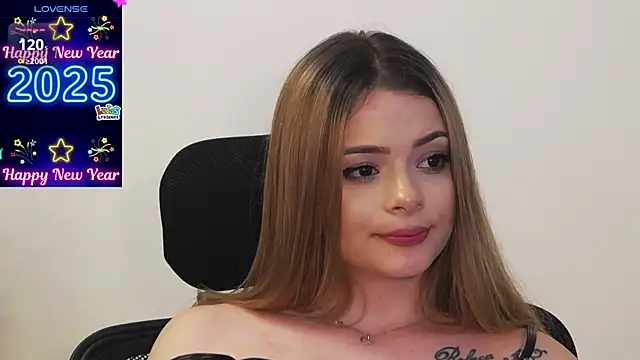 Kailynn Moenn online show from 2, 1, 2025